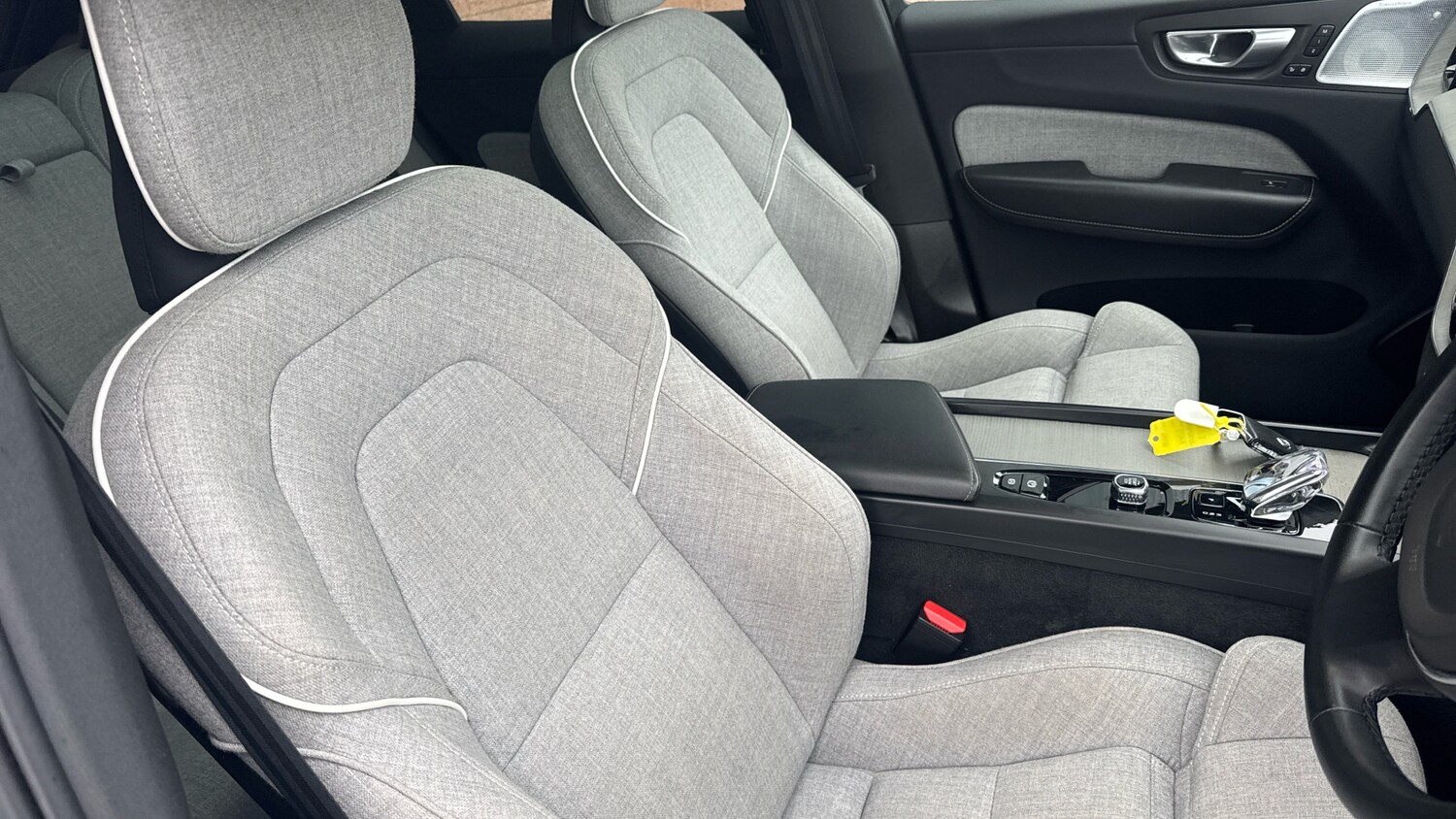 Used Volvo XC60 2023 for sale - 76803236: Photo 42