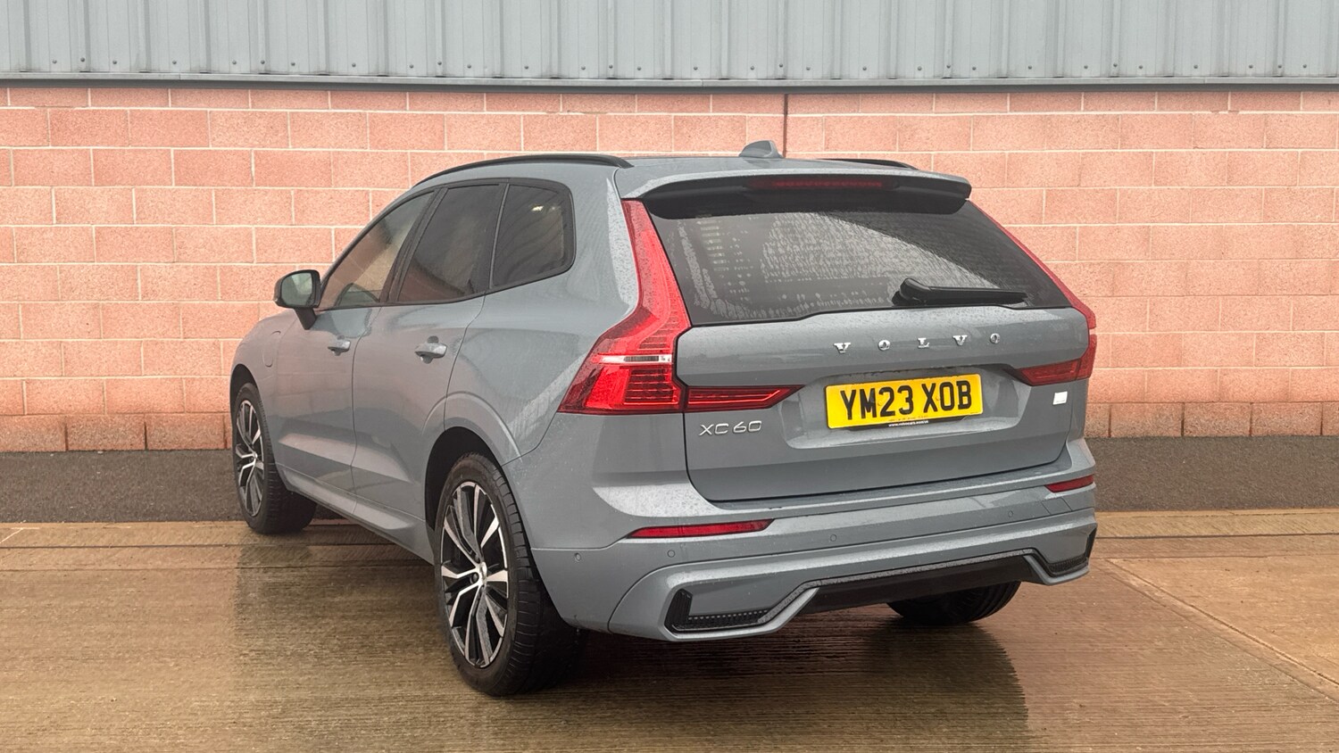 Used Volvo XC60 2023 for sale - 76803236: Photo 5