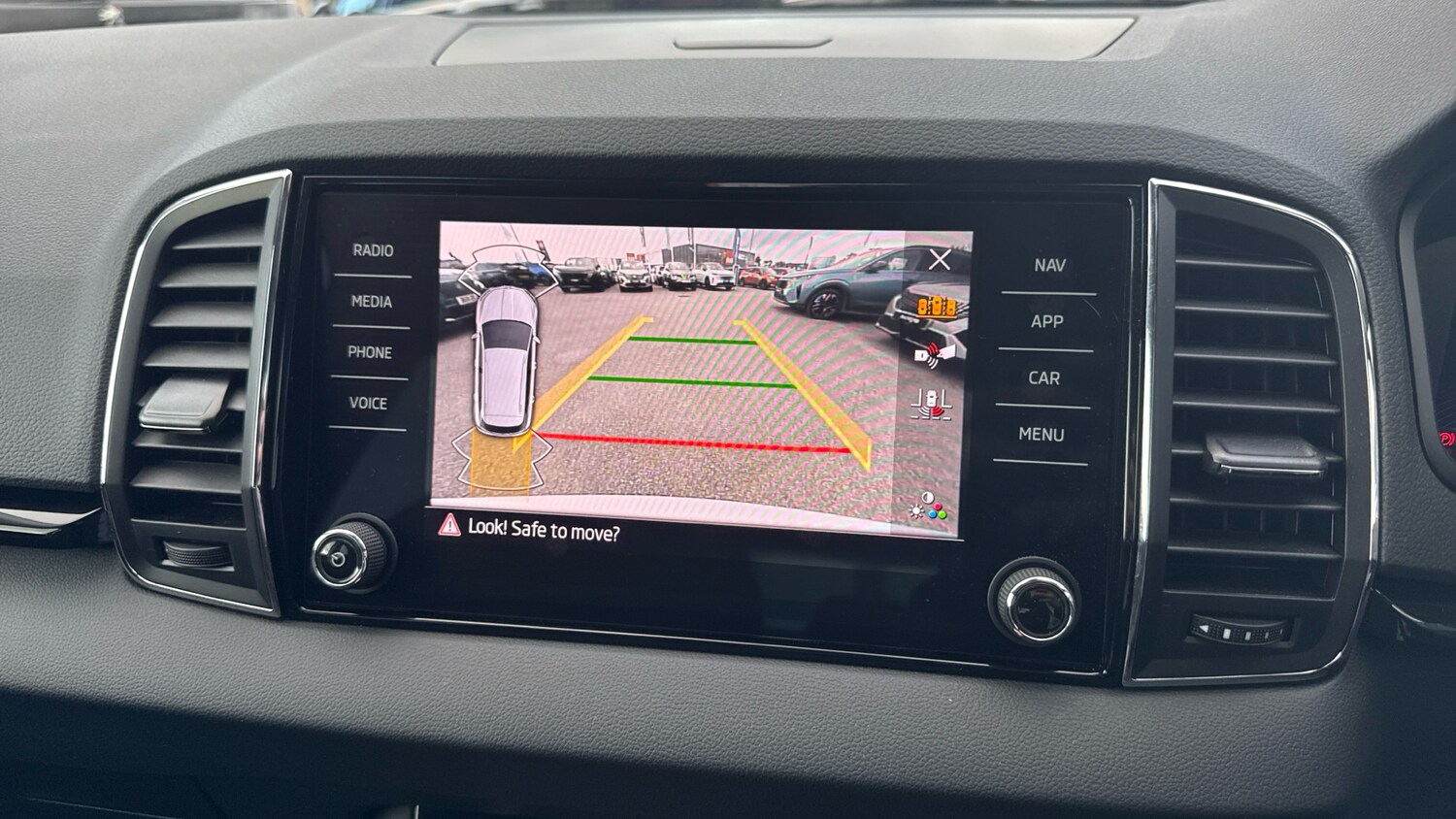 Used Skoda Karoq 2024 for sale - 75929298: Photo 29