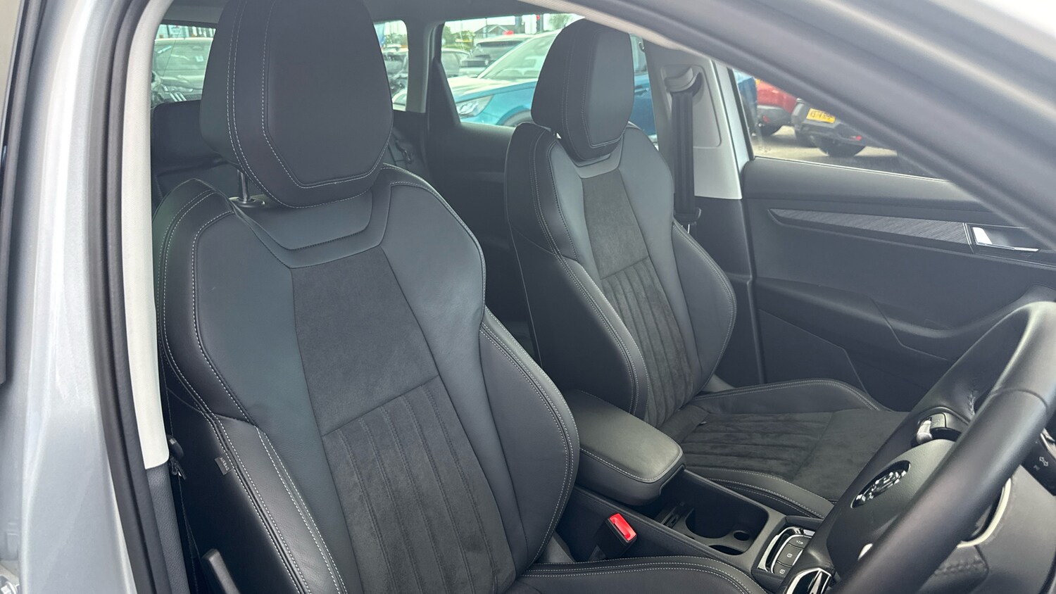 Used Skoda Karoq 2024 for sale - 75929298: Photo 34