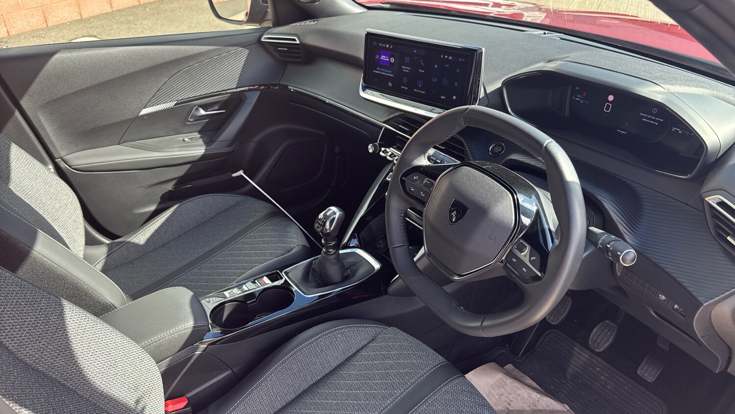 Used Peugeot 2008 2024 for sale - 75733162: Photo 11