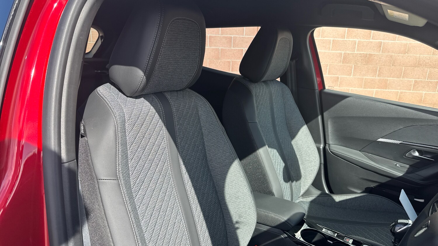 Used Peugeot 2008 2024 for sale - 75733162: Photo 42
