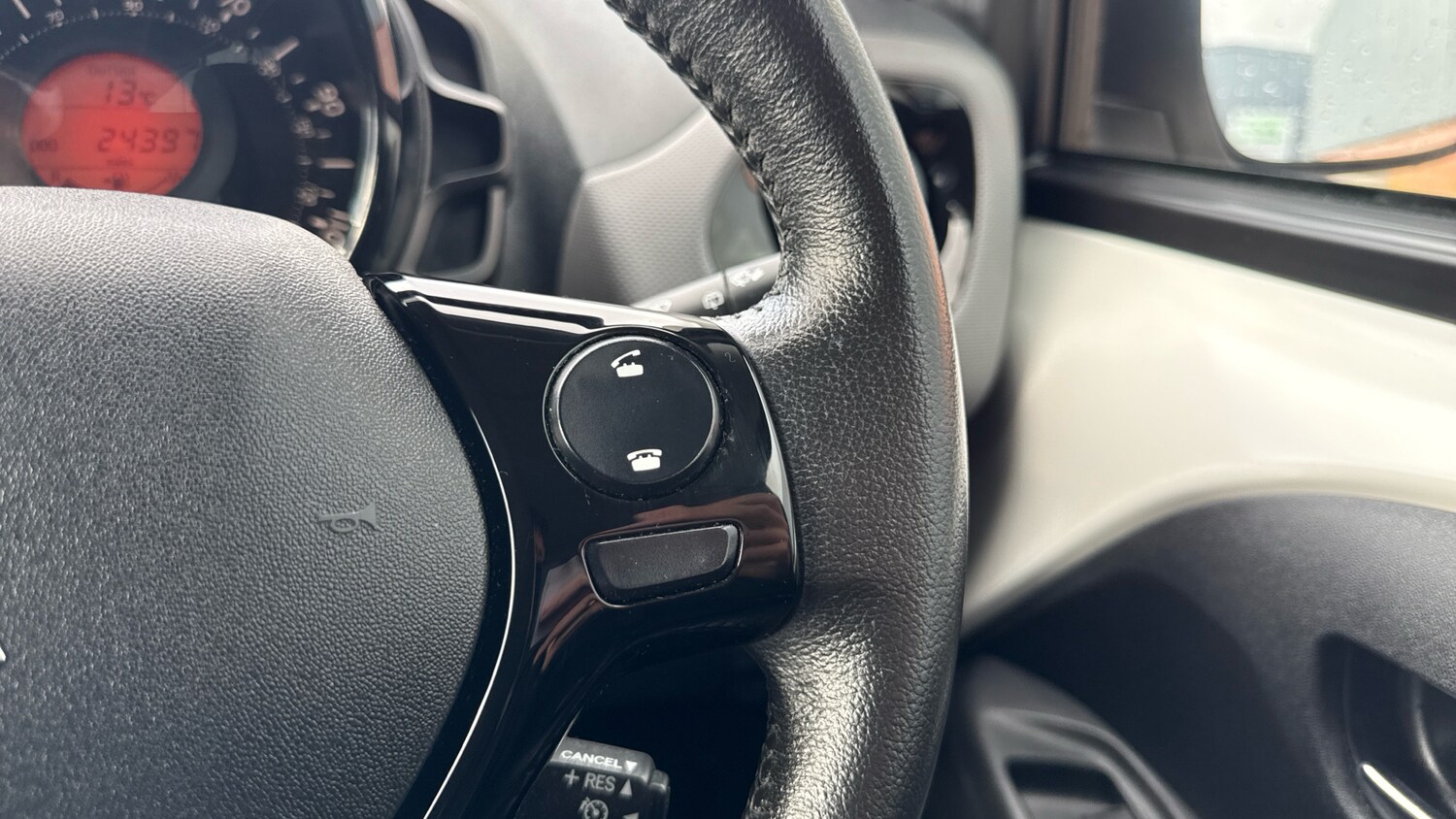 Used Peugeot 108 2021 for sale - 76419710: Photo 24