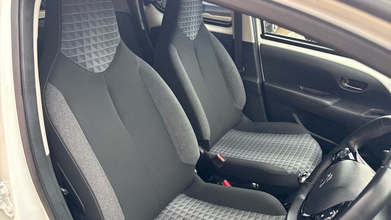 Used Peugeot 108 2021 for sale - 76419710: Photo 35