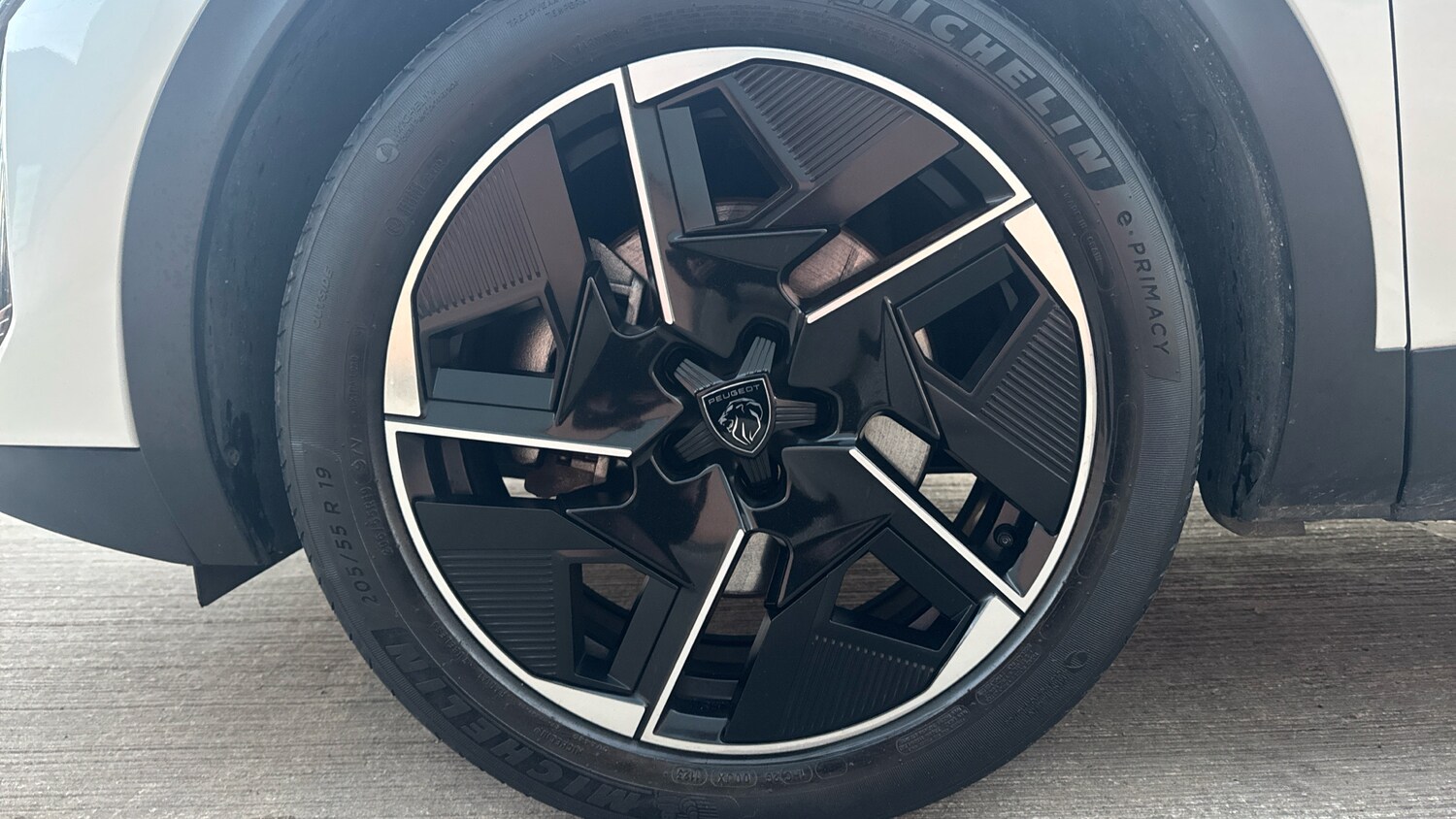 Used Peugeot 408 2024 for sale - 77060532: Photo 15