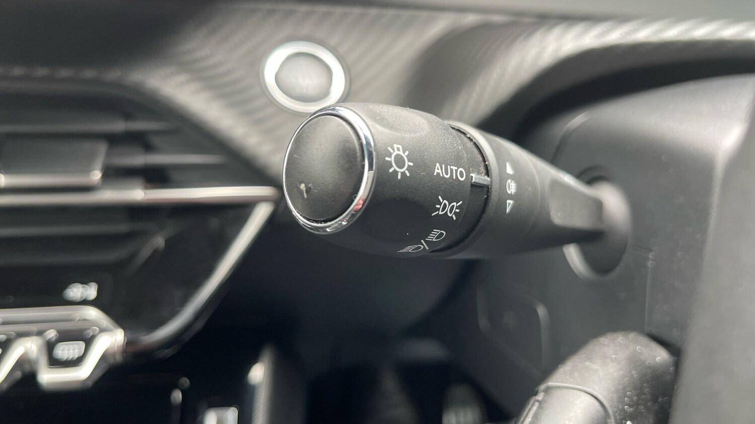 Used Peugeot 2008 2023 for sale - 76099791: Photo 27