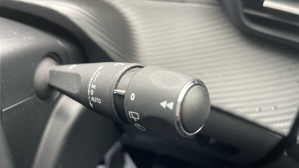 Used Peugeot 2008 2023 for sale - 76099791: Photo 28