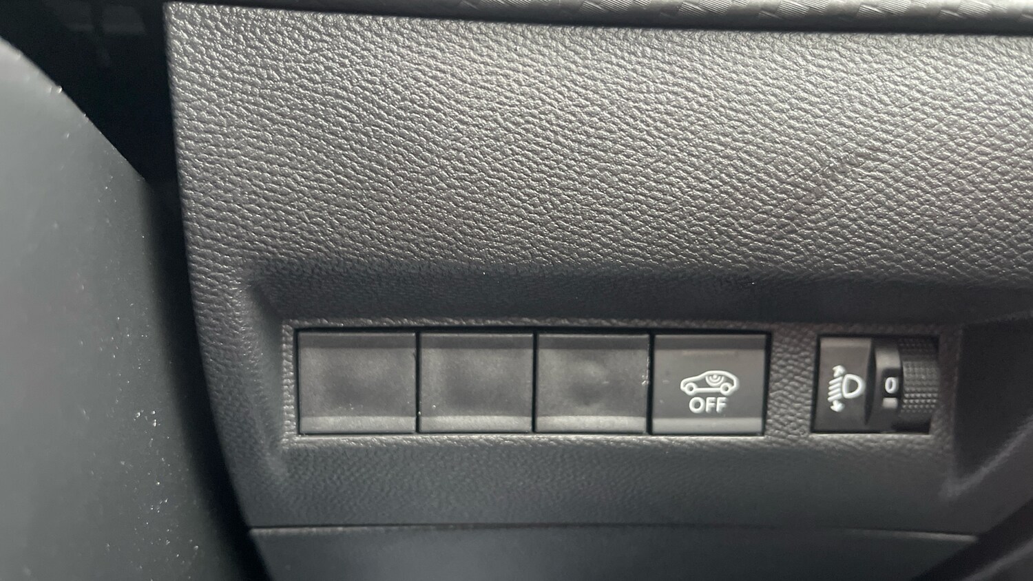 Used Peugeot 2008 2023 for sale - 76099791: Photo 33