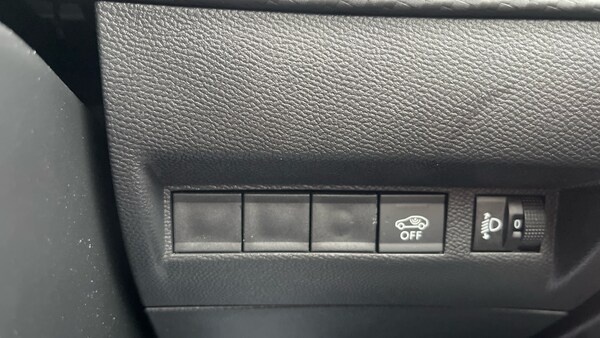 Used Peugeot 2008 2023 for sale - 76099791: Photo 33