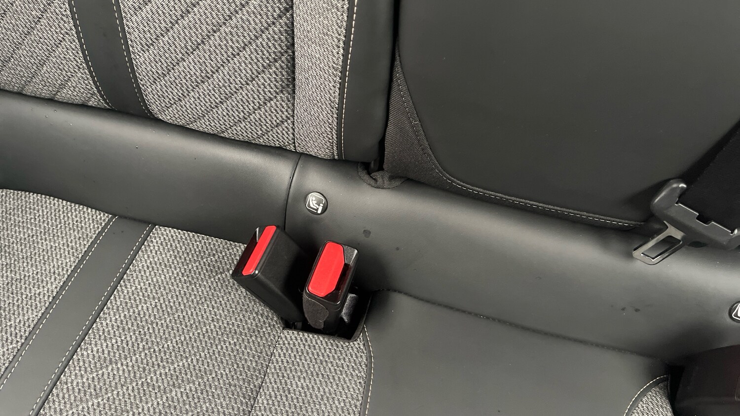 Used Peugeot 2008 2023 for sale - 76099791: Photo 34