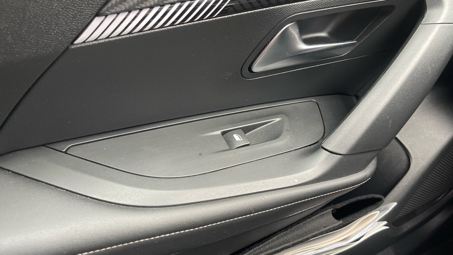 Used Peugeot 2008 2023 for sale - 76099791: Photo 40