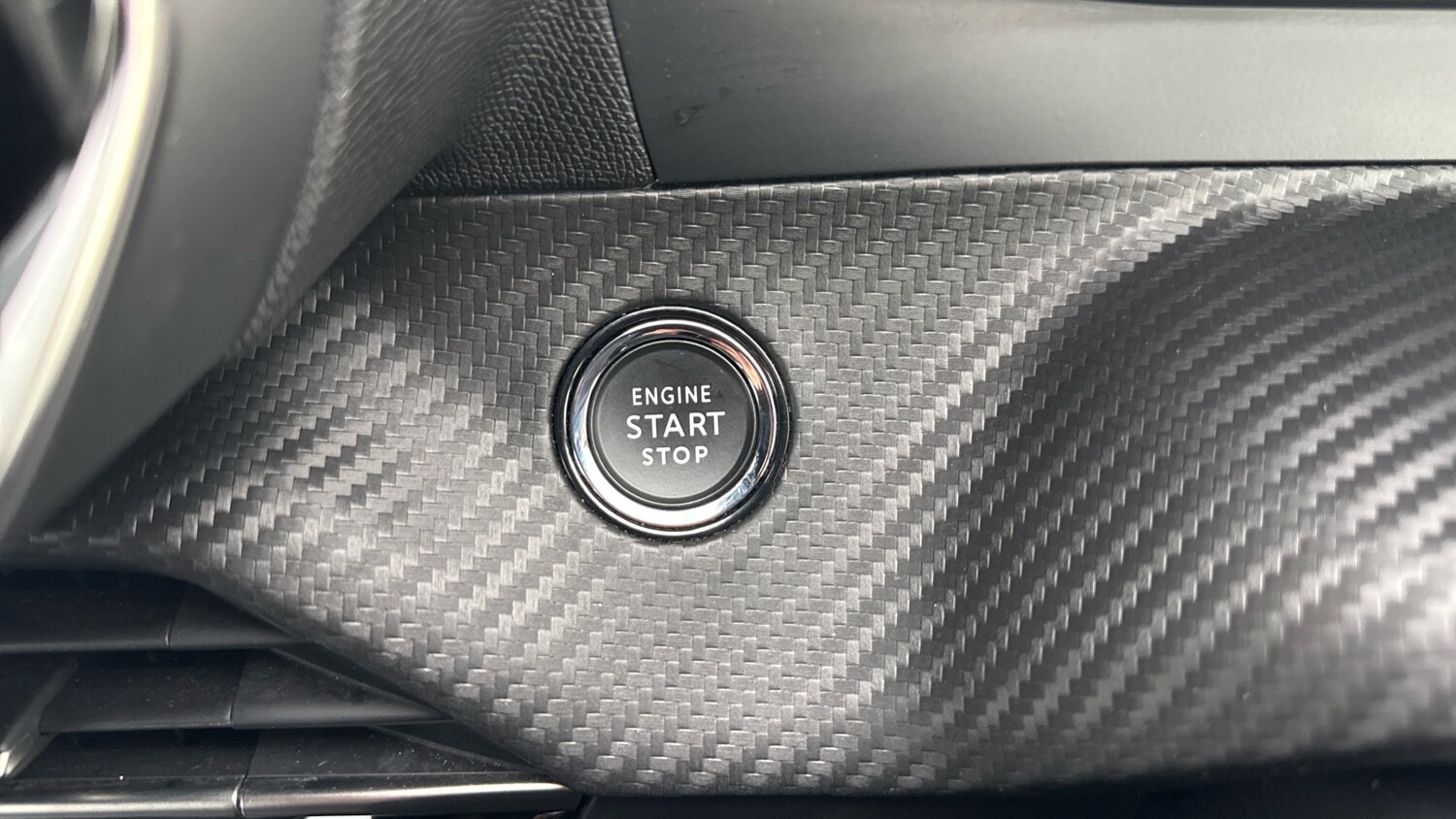 Used Peugeot 2008 2024 for sale - 77092090: Photo 34