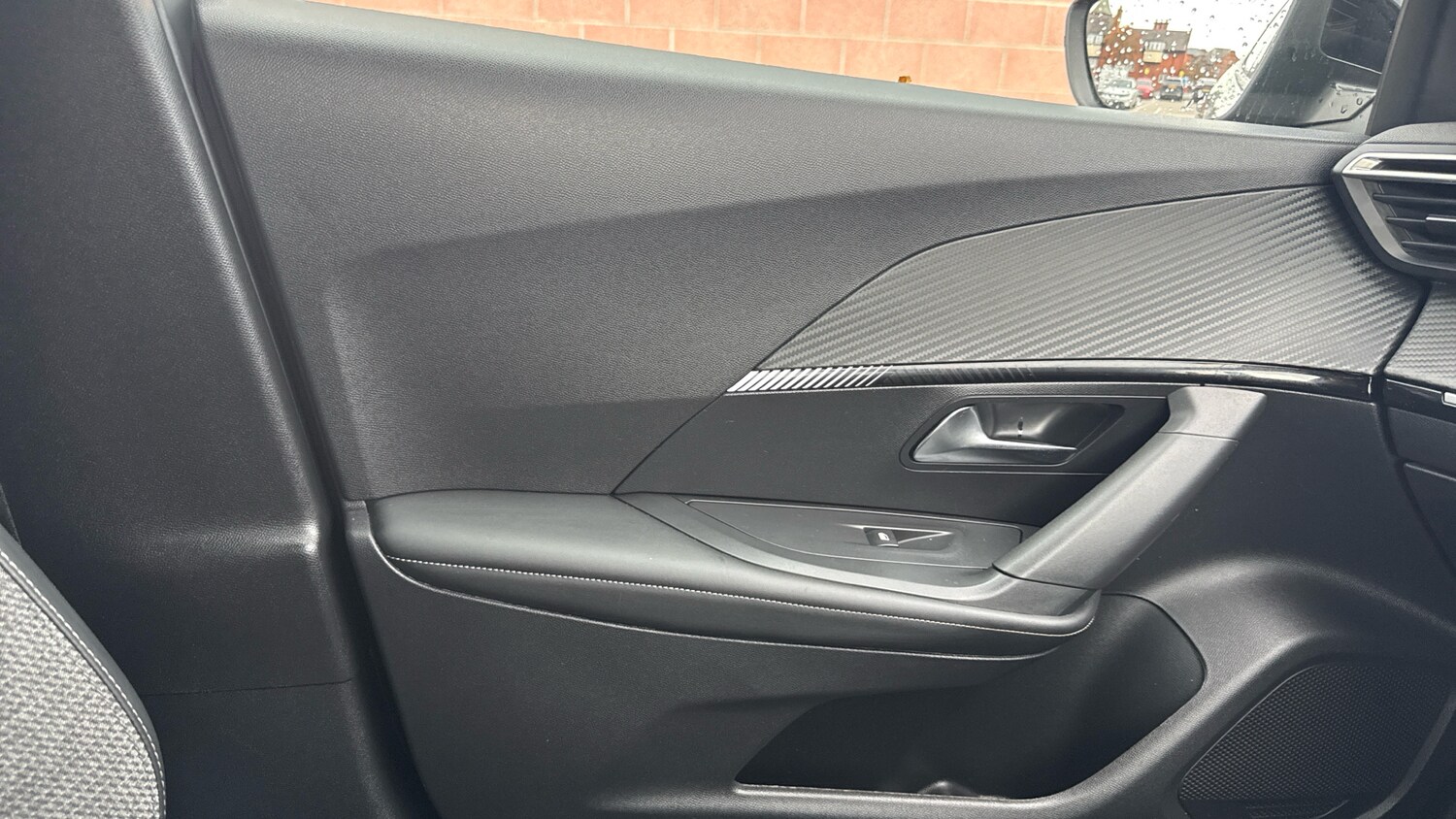 Used Peugeot 2008 2024 for sale - 77092090: Photo 35