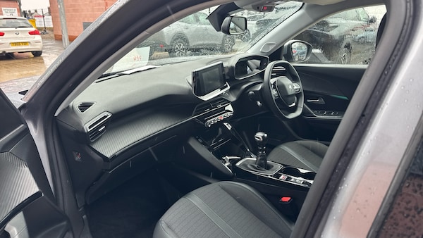 Used Peugeot 2008 2021 for sale - 76099784: Photo 12