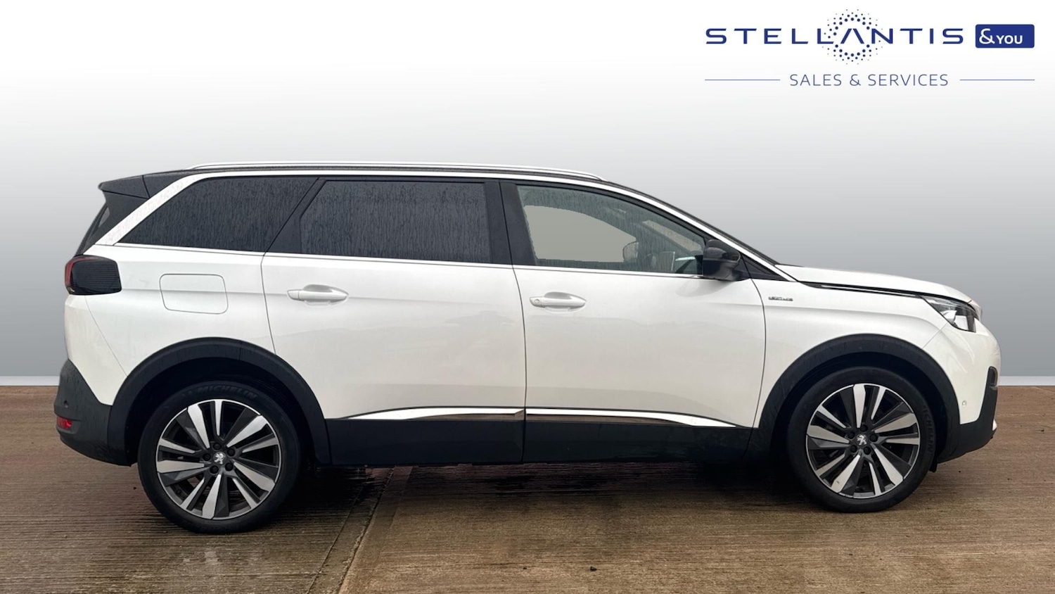 Used Peugeot 5008 2020 for sale - 77092089: Photo 2