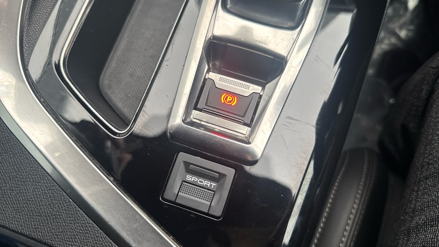 Used Peugeot 5008 2020 for sale - 77092089: Photo 22