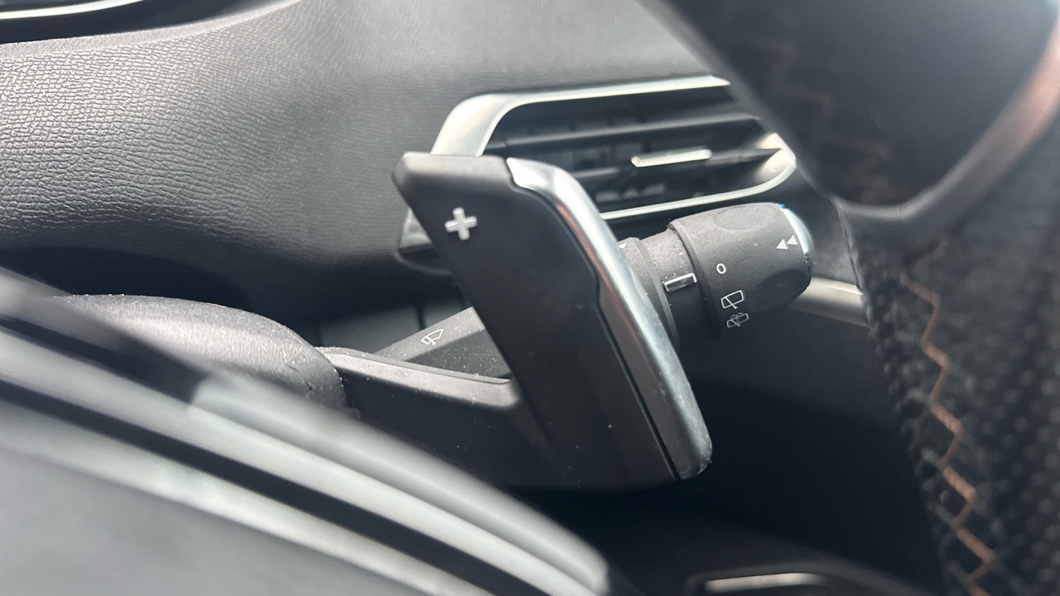 Used Peugeot 5008 2020 for sale - 77092089: Photo 29