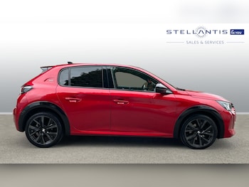 Used Peugeot 208 2023 for sale - 75992257: Photo 2