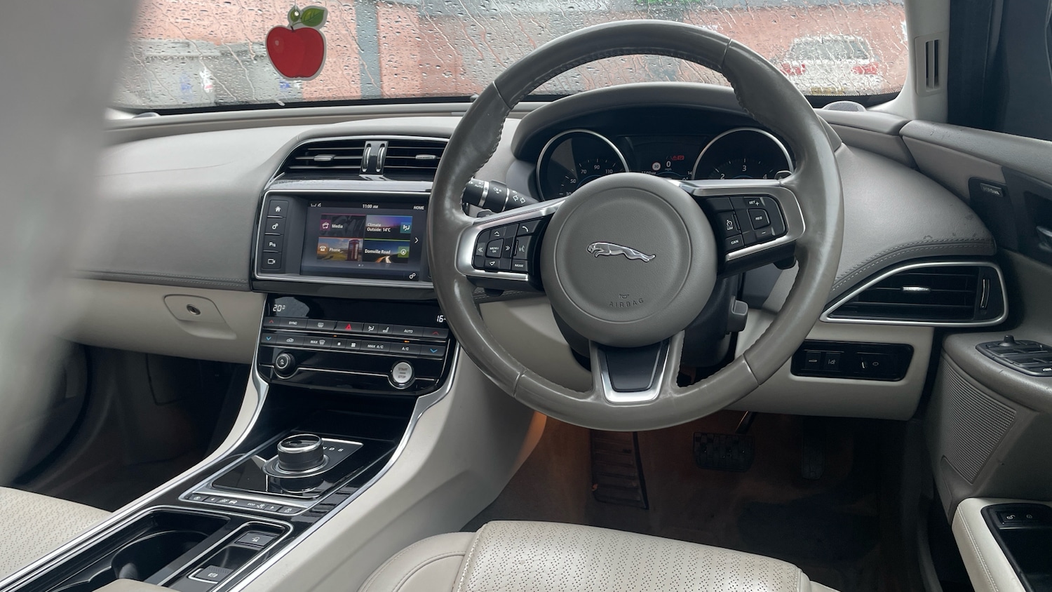 Used Jaguar XE 2017 for sale - 76154003: Photo 11