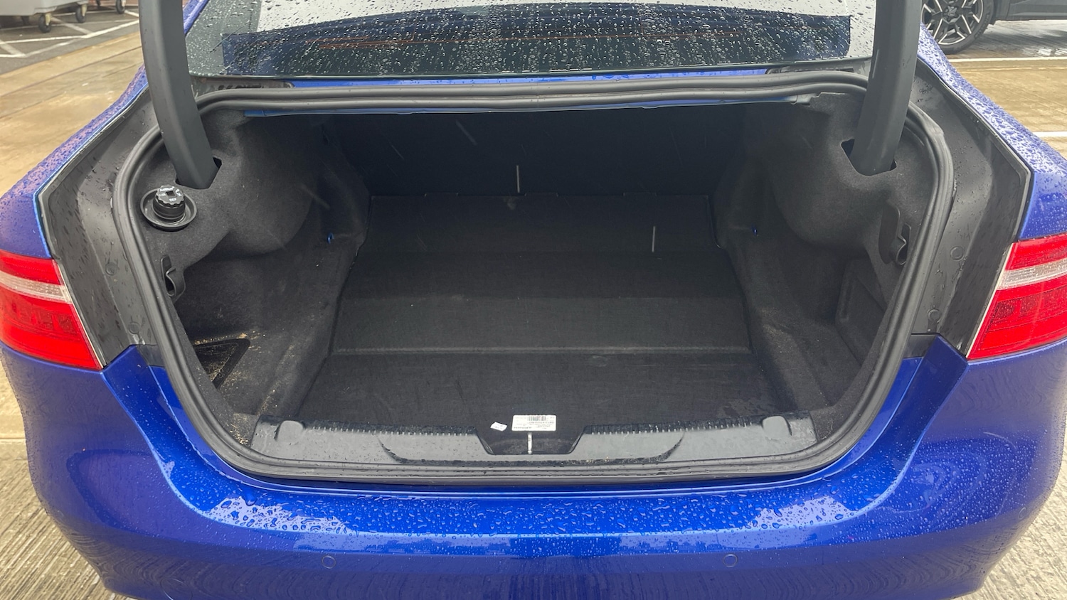 Used Jaguar XE 2017 for sale - 76154003: Photo 19
