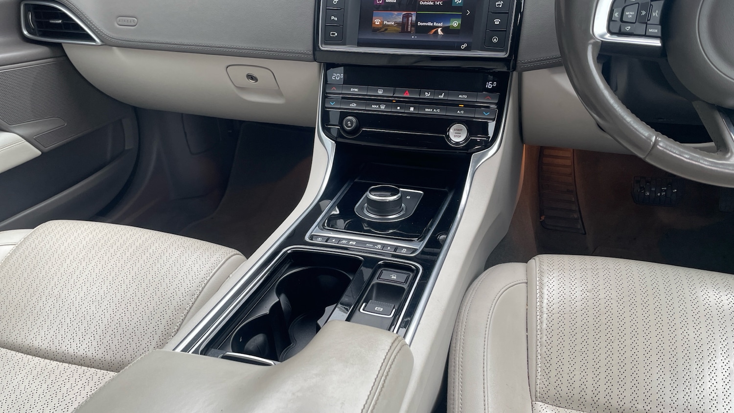 Used Jaguar XE 2017 for sale - 76154003: Photo 20