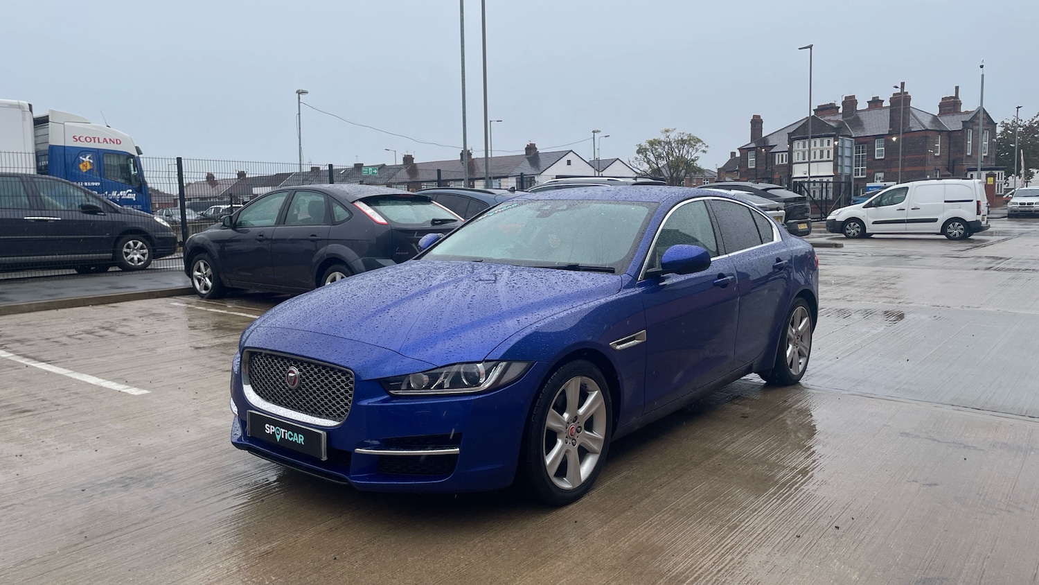 Used Jaguar XE 2017 for sale - 76154003: Photo 7