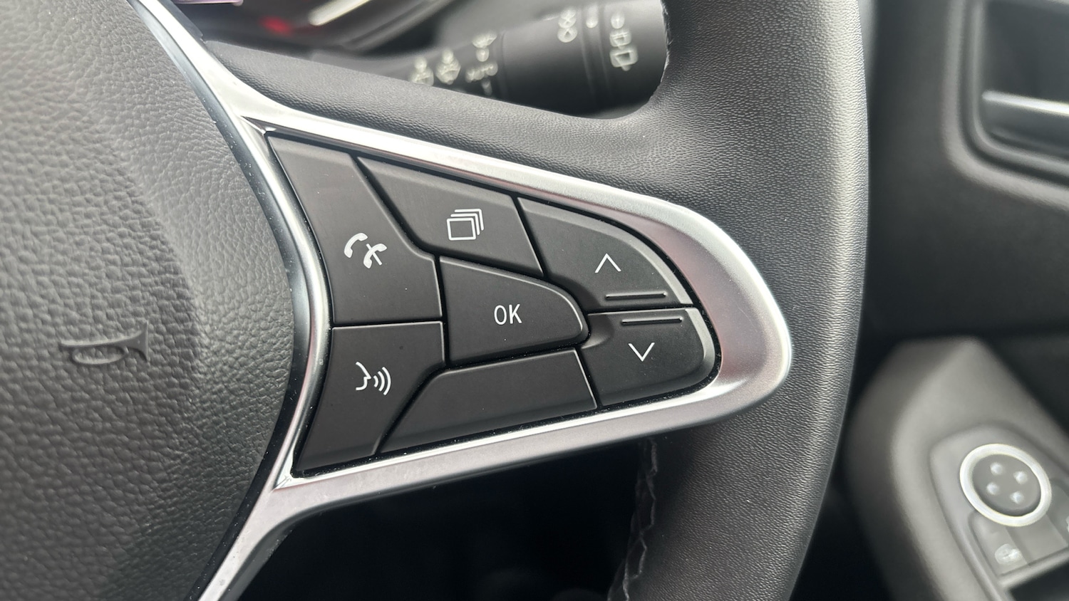 Used Renault Clio 2022 for sale - 76667818: Photo 25