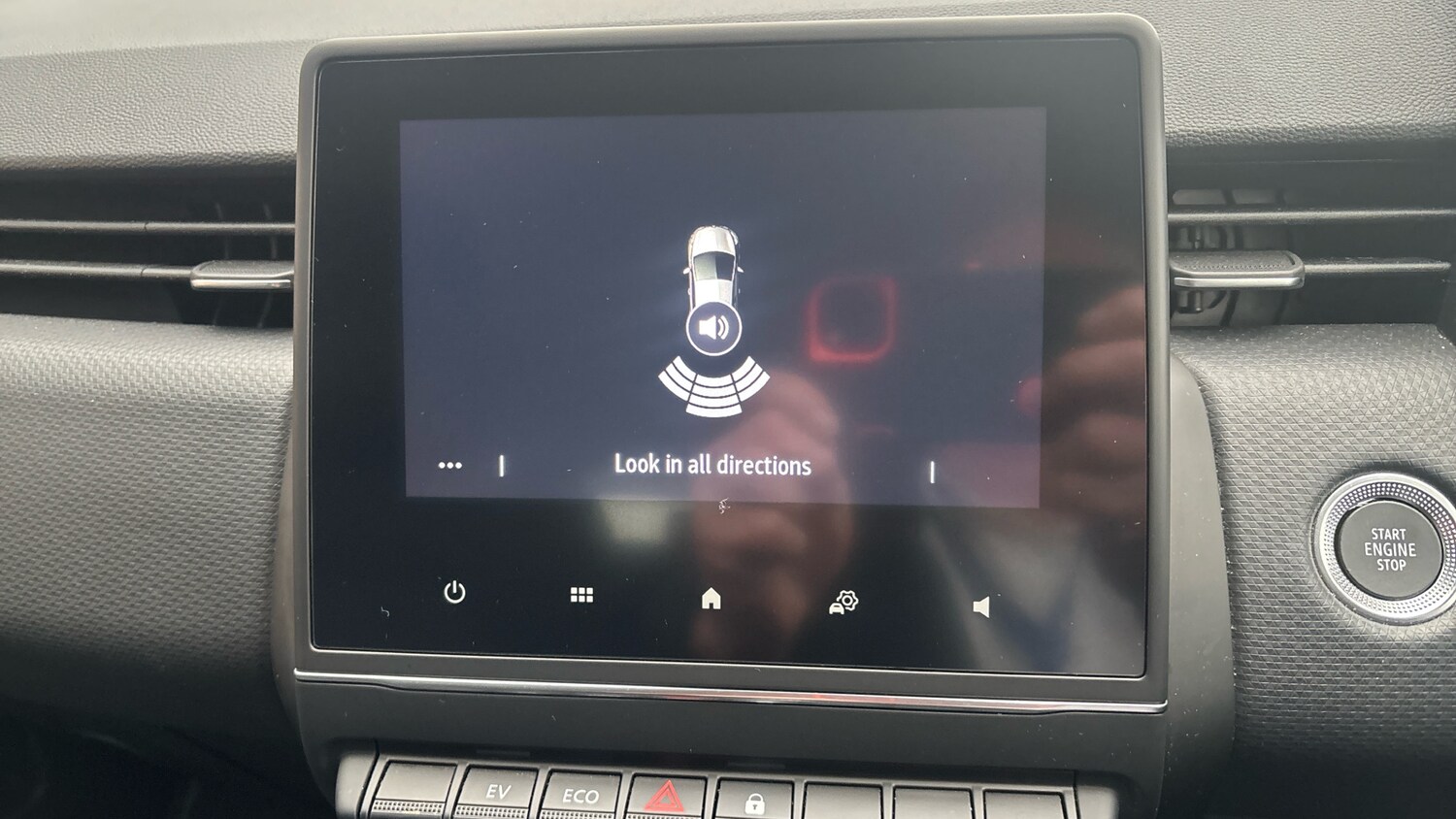 Used Renault Clio 2022 for sale - 76667818: Photo 30