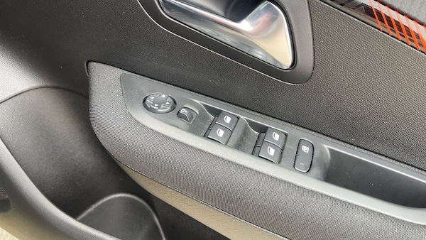 Used Peugeot 208 2023 for sale - 76073678: Photo 22