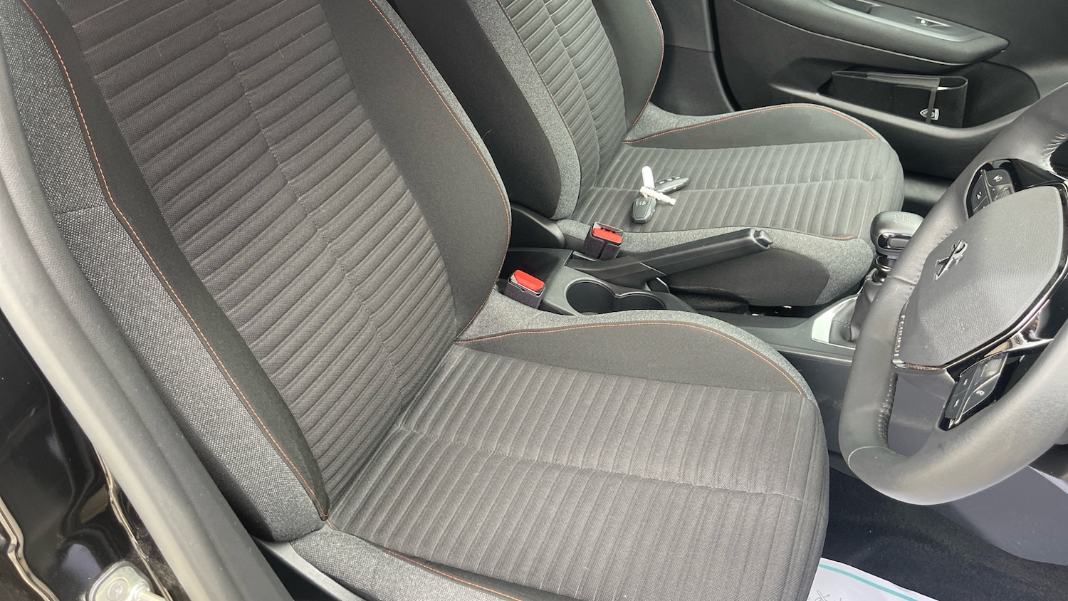 Used Peugeot 208 2023 for sale - 76073678: Photo 41