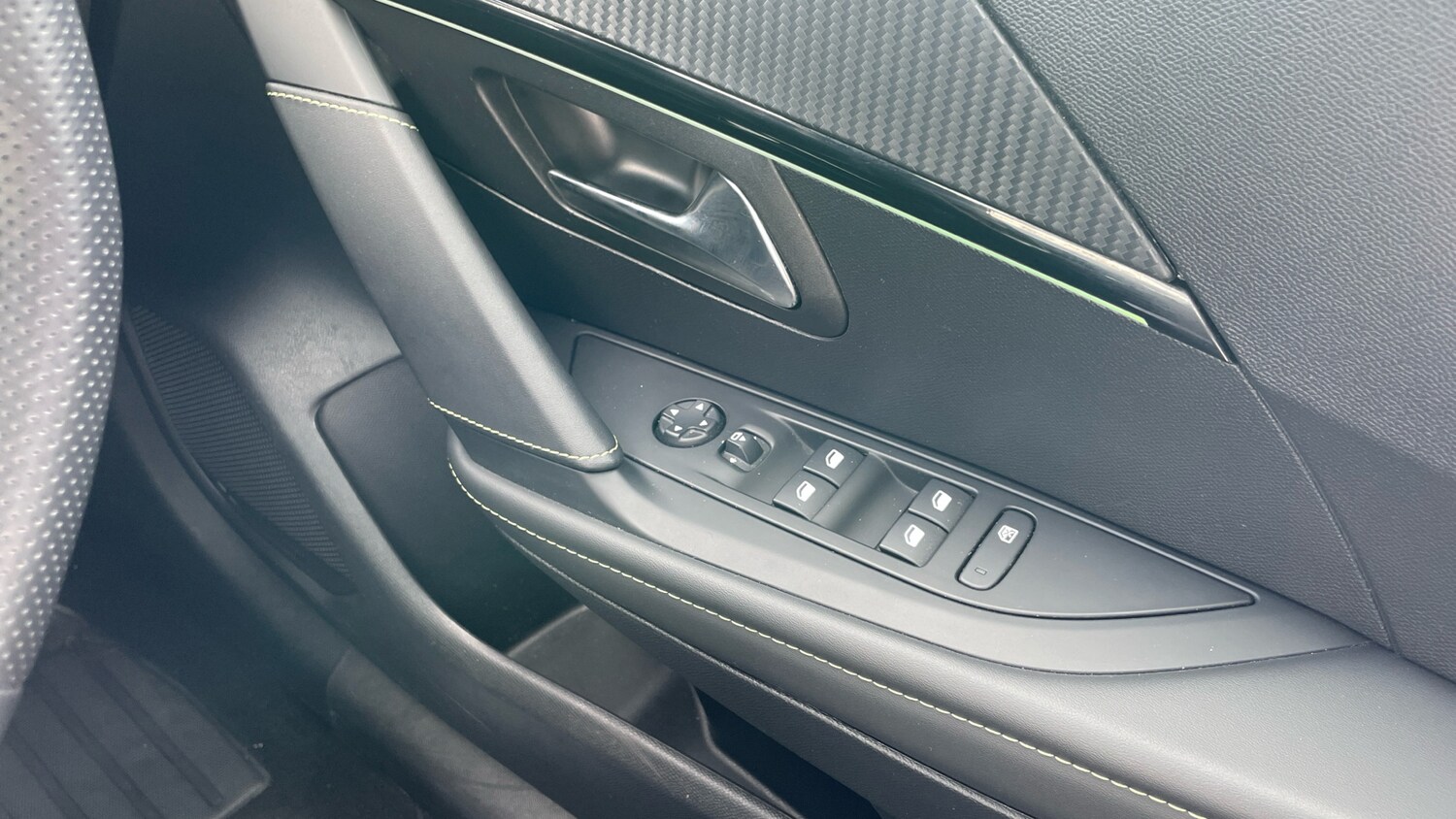 Used Peugeot 208 2023 for sale - 75966319: Photo 22