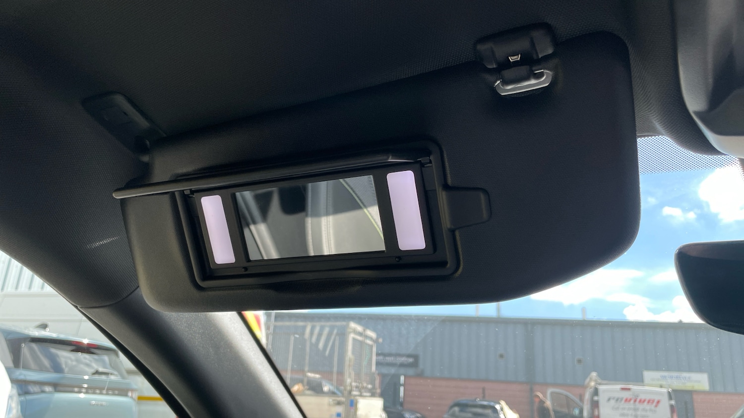 Used Peugeot 208 2023 for sale - 75966319: Photo 33