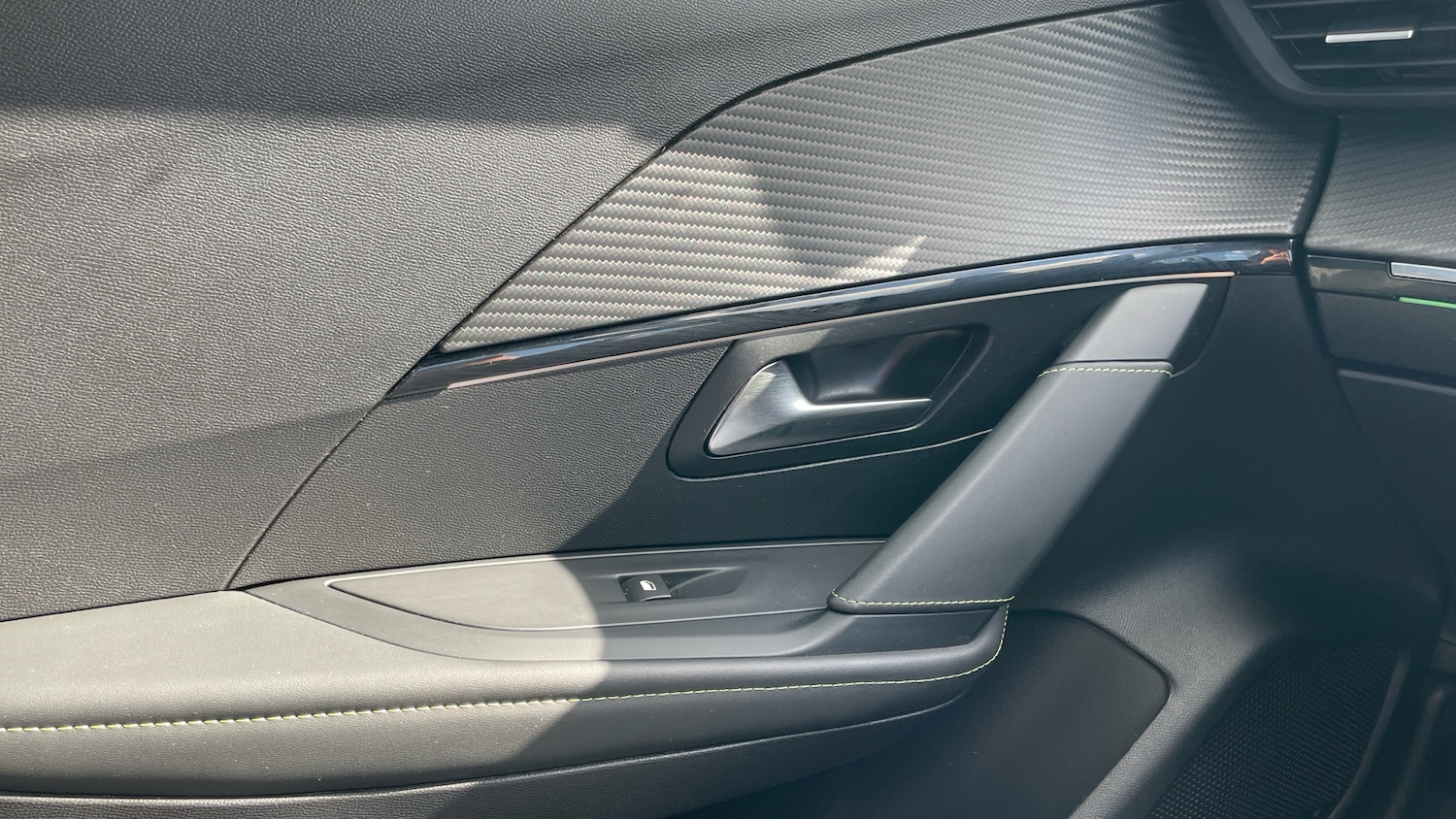 Used Peugeot 208 2023 for sale - 75966319: Photo 38