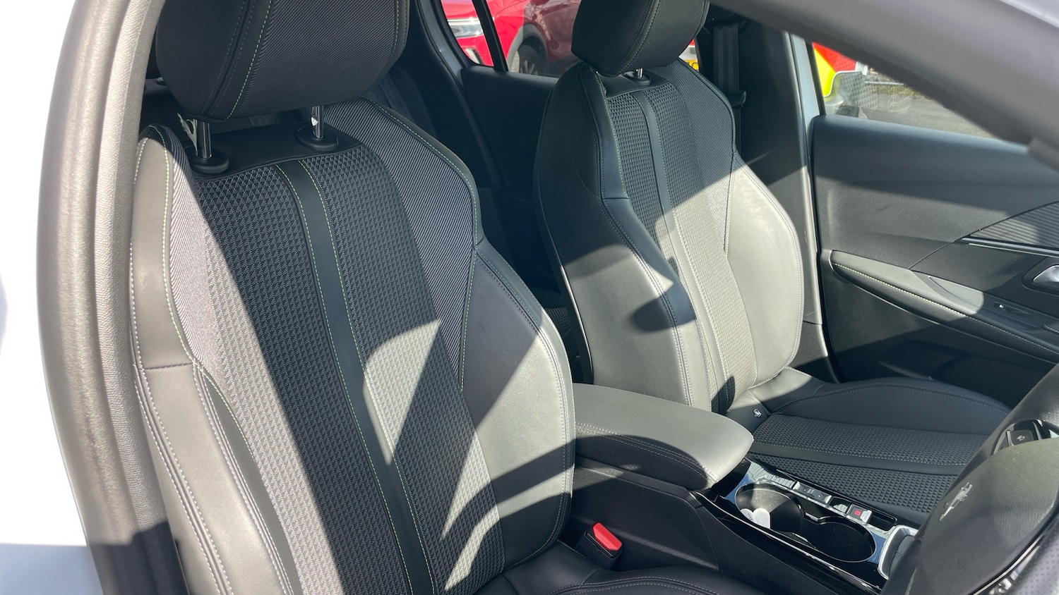 Used Peugeot 208 2023 for sale - 75966319: Photo 39