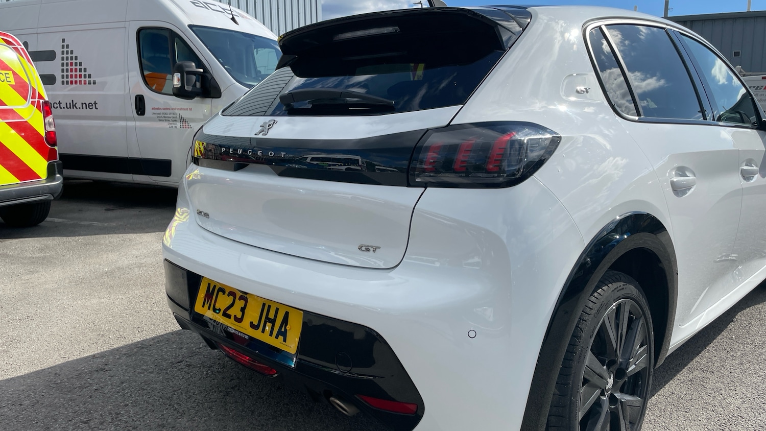 Used Peugeot 208 2023 for sale - 75966319: Photo 42