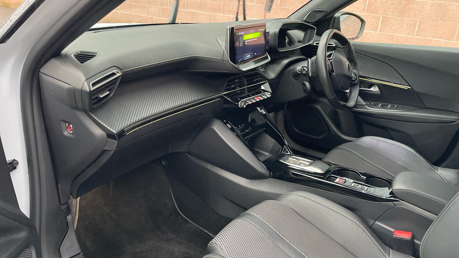 Used Peugeot 2008 2024 for sale - 77397024: Photo 12