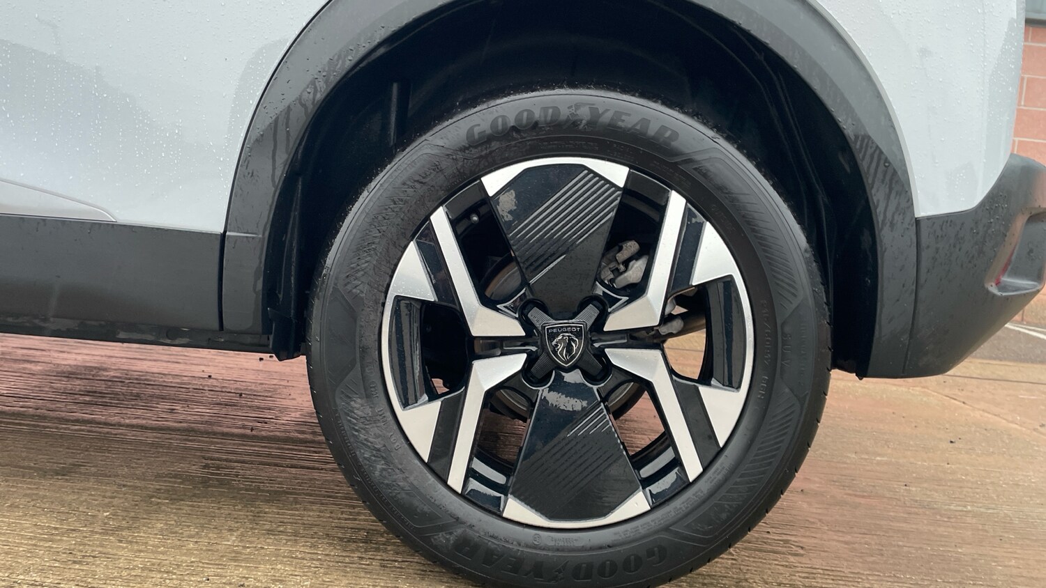 Used Peugeot 2008 2024 for sale - 77397024: Photo 15