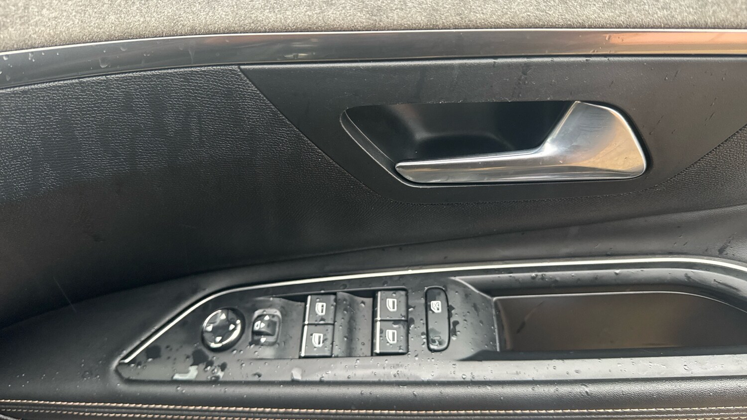 Used Peugeot 5008 2023 for sale - 76803247: Photo 23