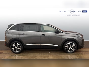 Used Peugeot 5008 2023 for sale - 76803247: Photo