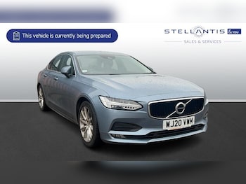 2020 - 2.0 T4 Momentum Plus Saloon 4dr Petrol Auto Euro 6 (s/s) (190 ps)