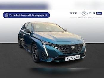 2025 - 1.2 Hybrid 136 GT 5dr e-DSC6