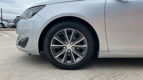 Used Peugeot 308 2017 for sale - 76014529: Photo 14
