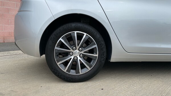Used Peugeot 308 2017 for sale - 76014529: Photo 16