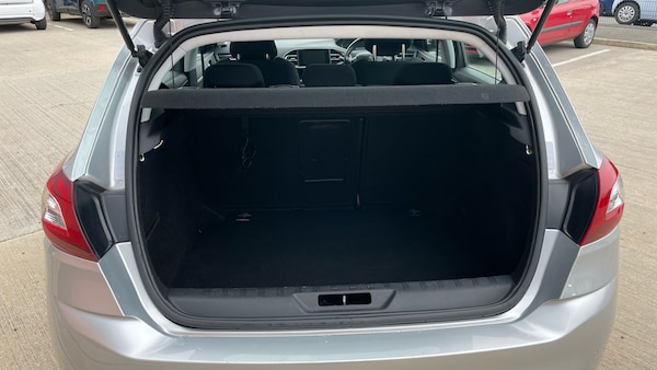 Used Peugeot 308 2017 for sale - 76014529: Photo 19