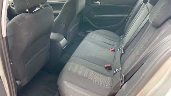 Used Peugeot 308 2017 for sale - 76014529: Photo 27