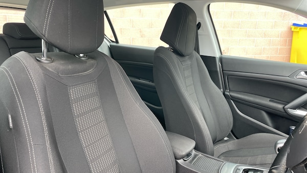 Used Peugeot 308 2017 for sale - 76014529: Photo 36