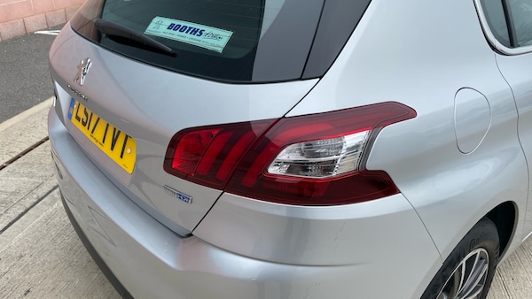 Used Peugeot 308 2017 for sale - 76014529: Photo 39