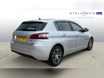 Used Peugeot 308 2017 for sale - 76014529: Photo 3