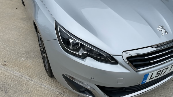 Used Peugeot 308 2017 for sale - 76014529: Photo 41
