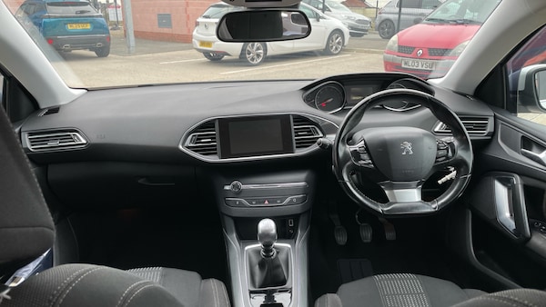 Used Peugeot 308 2017 for sale - 76014529: Photo 4